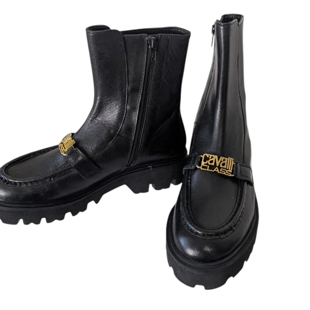 Cavalli Class Black Leather Cortina Platform Lug Boots...Size EU 38(US 7.5-8)